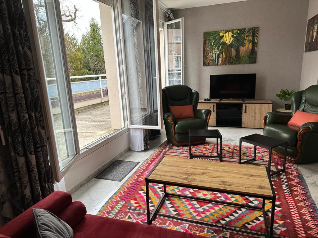 Spacious Flat Close To The Railway Station Troyes Cameră foto